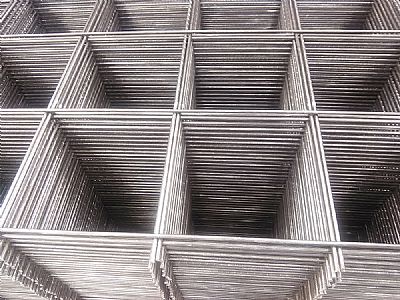 防開裂鋼絲網(wǎng)片在建筑施工進行加固
